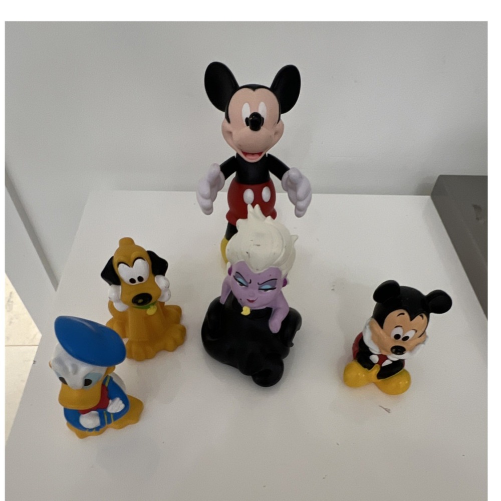 5 N6/Disney Figurine Set Mickey Mouse Donald Duck Pluto Ursula 6"